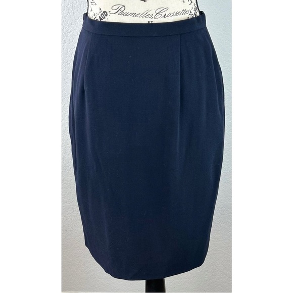 Georgio Armani Vintage Picnic Skirt, 26” Waist / Small - Picture 6 of 14